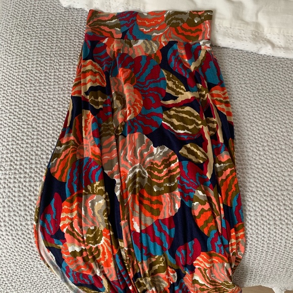 Flower skirt - Picture 4 of 5